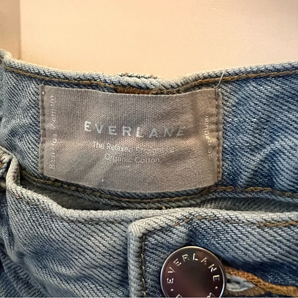 Everlane The Relaxed Straight Fit‎ Frayed Jean Shorts